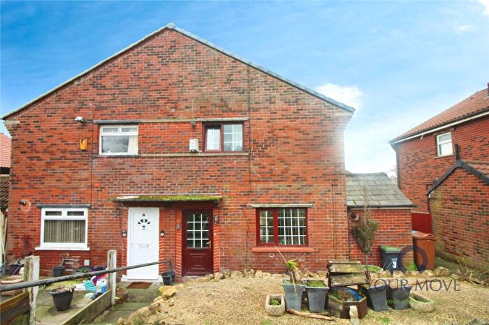 3 Bedroom Semi Detached House For Sale In The Grove, Shaw, Oldham, Greater Manchester, OL2