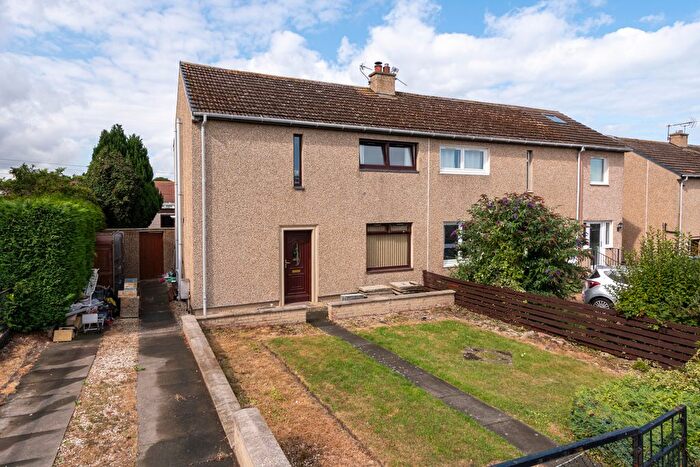 3 Bedroom Semi-Detached House For Sale In Gardiner Road, Prestonpans, EH32