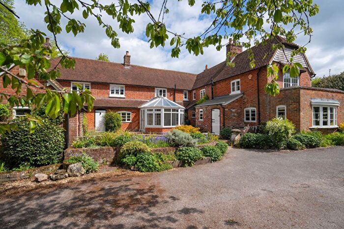 6 Bedroom Country House To Rent In Hollow Lane, Wilton, Marlborough, Wiltshire, SN8