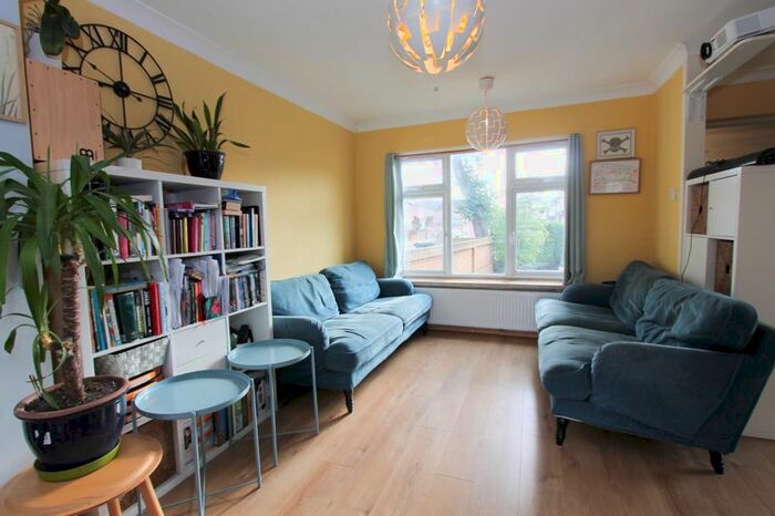 3 Bedroom End Of Terrace House To Rent In Greenway Gardens, Greenford, UB6
