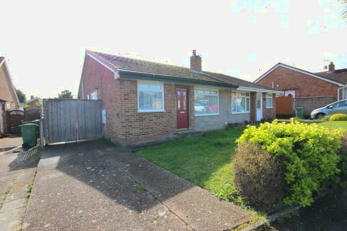 3 Bedroom Semi-Detached Bungalow To Rent In Tichborne Close, Maidstone, Kent, ME16