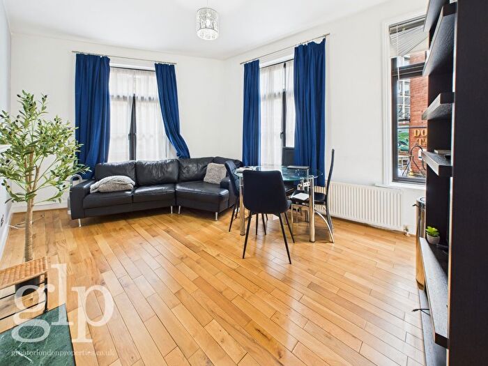 1 Bedroom Flat To Rent In Lamb's Conduit Passage, Bloomsbury, WC1R