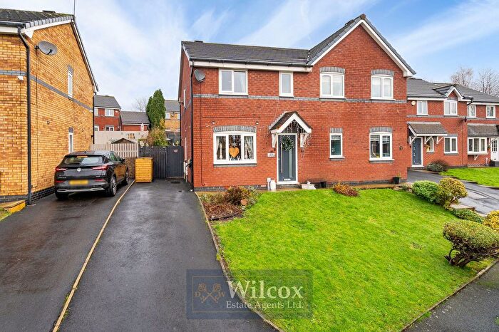 3 Bedroom Semi Detached House For Sale In Whiteoak View, Bolton, BL3