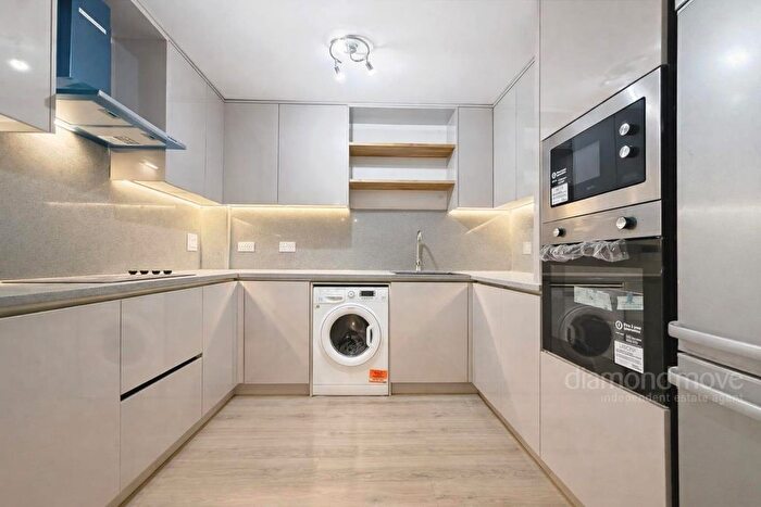 1 Bedroom Flat To Rent In Ebbett Court, Victoria Road, London, W3
