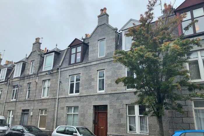1 Bedroom Flat To Rent In Wallfield Crescent, Rosemount, Aberdeen, AB25
