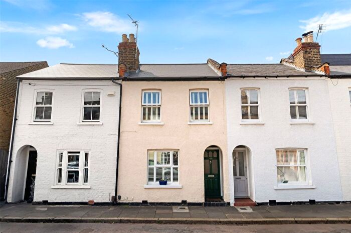 2 Bedroom Terraced House For Sale In Warwick Road, Twickenham, TW2