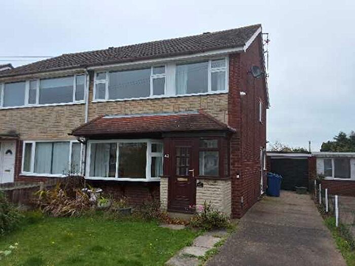 3 Bedroom Semi-Detached House To Rent In Menson Drive, Hatfield, Doncaster, DN7