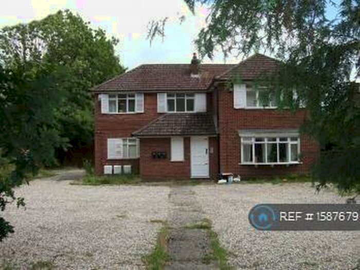 Studio To Rent In Oaklands, Shinfield, Reading, RG2