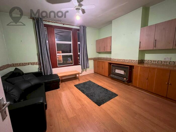 2 Bedroom Flat To Rent In Romford Road, Manor Park E12