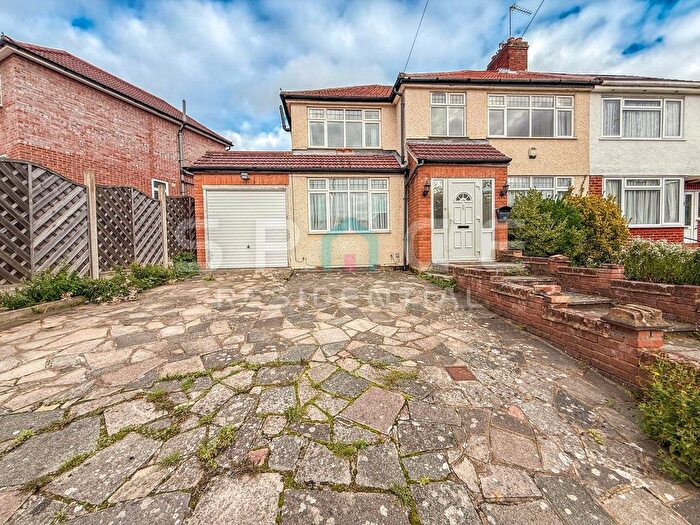 4 Bedroom Semi Detached House For Sale In Riverdene, Edgware, HA8