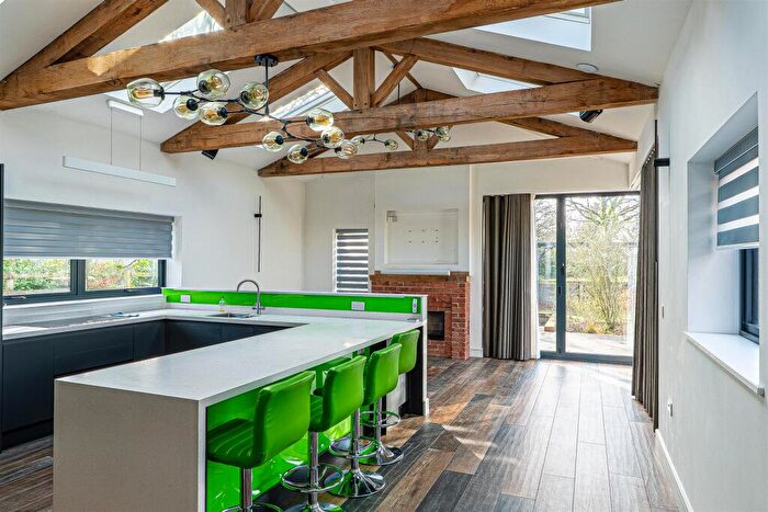 5 Bedroom Detached House To Rent In Angel Lane, Ferndown, BH22