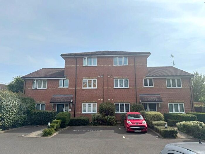 1 Bedroom Flat To Rent In Ryland Close, Feltham, TW13
