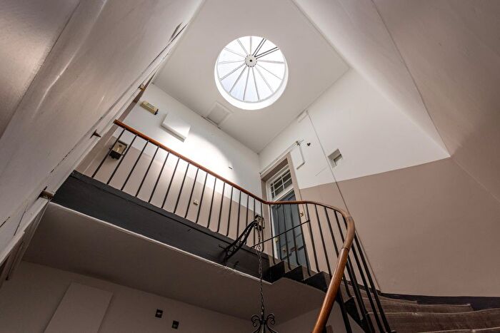 3 Bedroom Flat To Rent In Fettes Row, New Town, Edinburgh, EH3