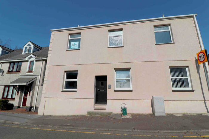 1 Bedroom Flat To Rent In Flat 1 St. Teilo Street, Swansea, SA4