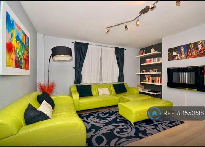 3 Bedroom Terraced House To Rent In Periton Road, London, SE9