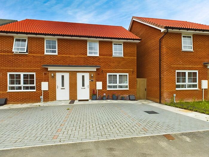 3 Bedroom Semi-Detached House For Sale In Hunsley Avenue, Driffield, YO25