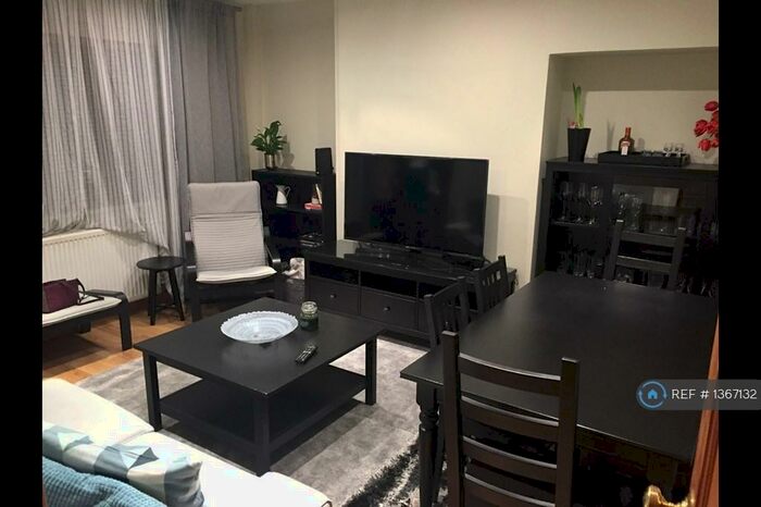 3 Bedroom Terraced House To Rent In Carter Road, Coventry, CV3