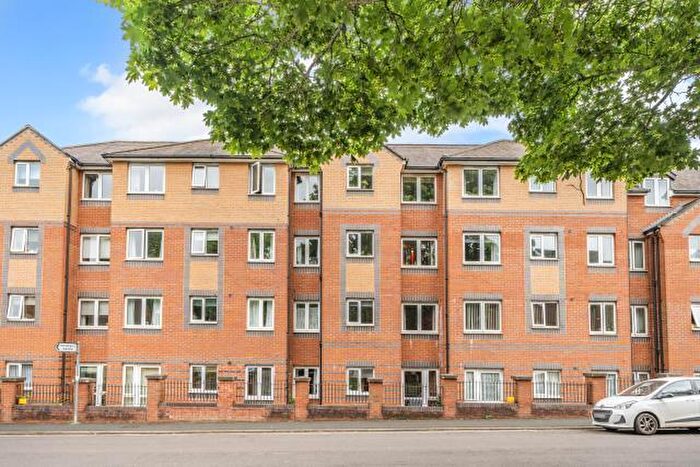 1 Bedroom Apartment For Sale In Spencer Court, Banbury, OX16