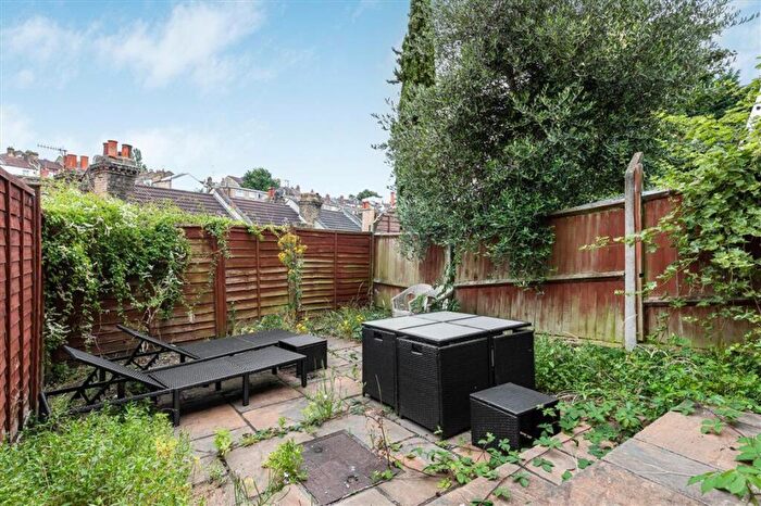 4 Bedroom House To Rent In Parkdale Road, Plumstead, SE18