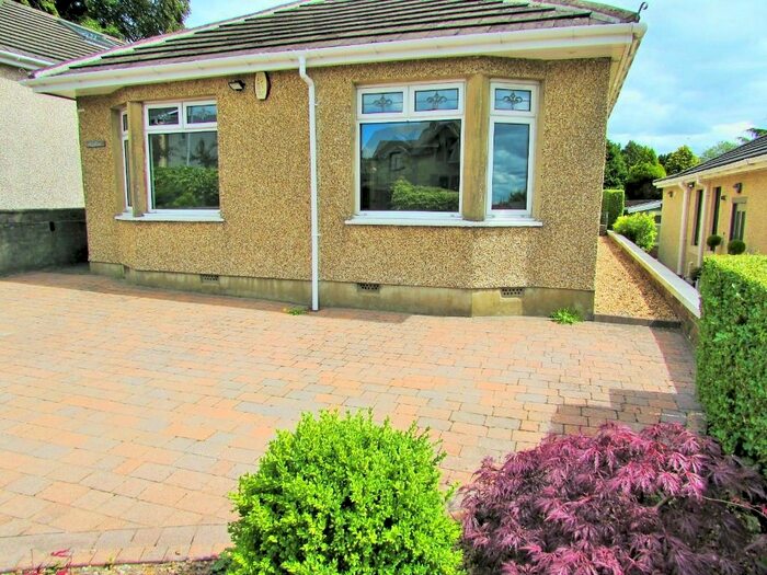 3 Bedroom Bungalow To Rent In North Biggar Road, Airdrie, North Lanarkshire, ML6