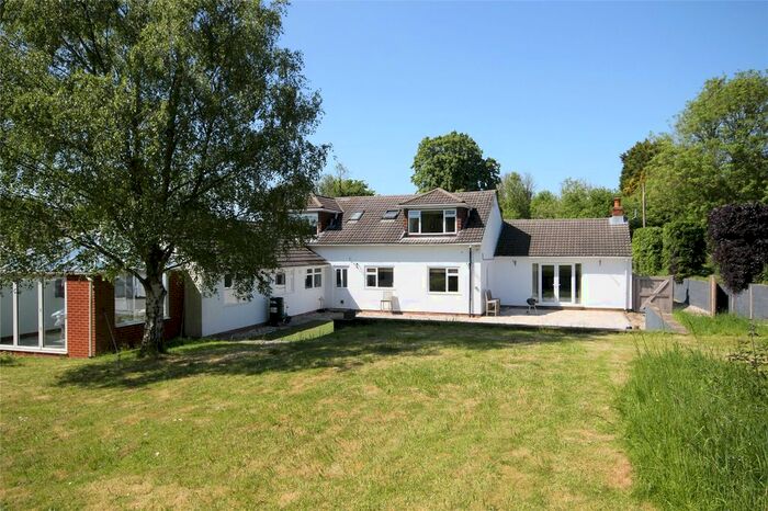 5 Bedroom Detached House For Sale In Paice Lane, Medstead, Alton, Hampshire, GU34