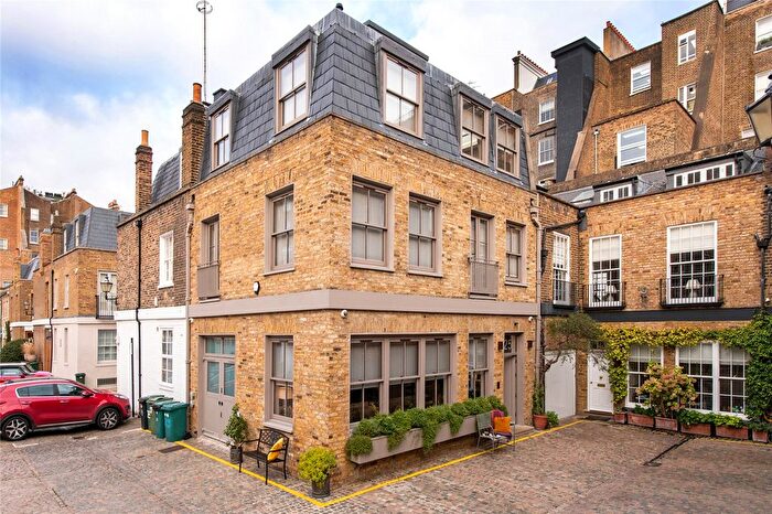 3 Bedroom Flat To Rent In Queens Gate Place Mews, SW7