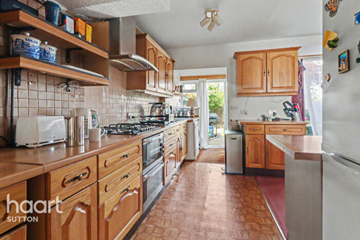 4 Bedroom Terraced House For Sale In Matlock Crescent, Sutton, SM3