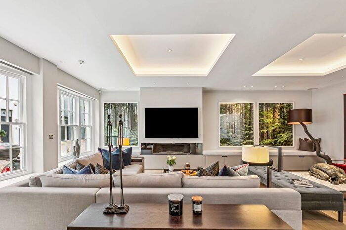 4 Bedroom Property To Rent In Princes Gate Mews, London, SW7