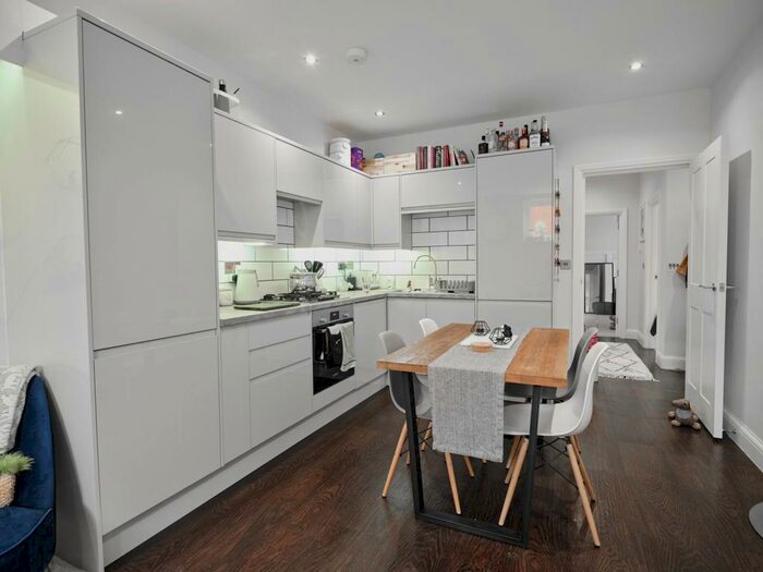 2 Bedroom Apartment To Rent In Walton Road, Wellesbourne, Warwick, CV35