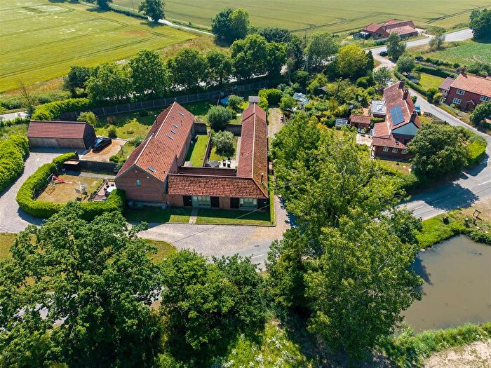 3 Bedroom Barn Conversion For Sale In Old Newport Road, South Walsham, NR13