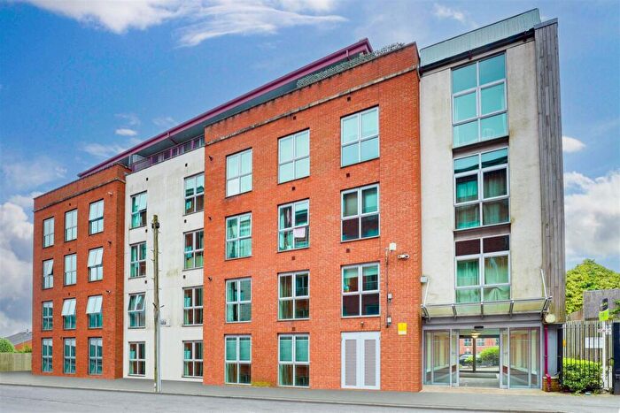 2 Bedroom Apartment For Sale In Raleigh Street, Radford, Nottinghamshire, NG7