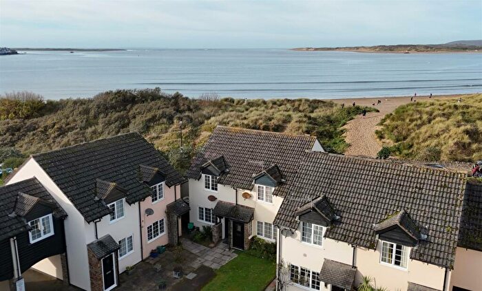 2 Bedroom Semi-Detached House For Sale In White House Close, Instow, Bideford, EX39