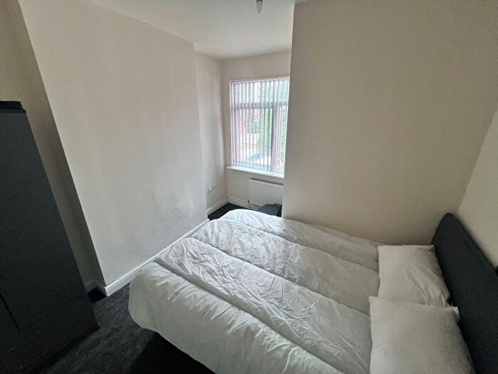5 Bedroom End Of Terrace House To Rent In Barras Lane, Coventry, CV1