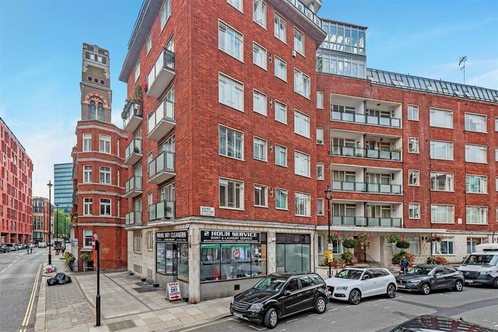 Studio To Rent In Buckingham Gate, London, SW1E