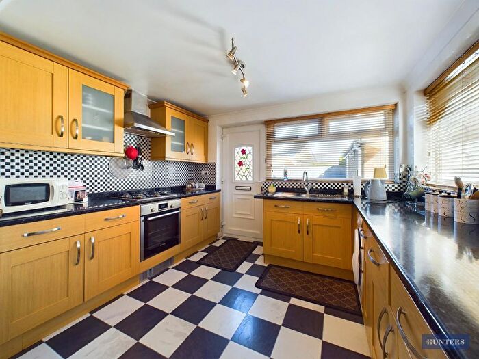 2 Bedroom Semi-detached Bungalow For Sale In Harewood Drive, Filey, YO14