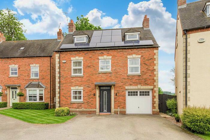 5 Bedroom Detached House For Sale In Rectory Close, Swinford, Leicestershire, LE17