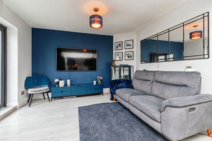 3 Bedroom Semi-Detached House For Sale In Willoughby Close, Bishopsworth, Bristol, BS13