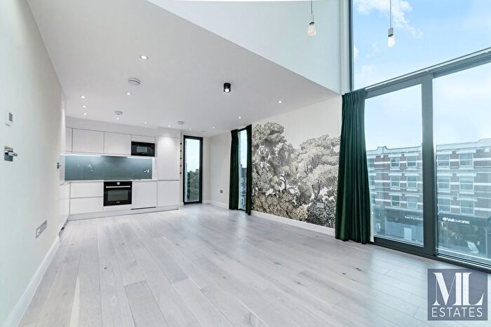 4 Bedroom Flat To Rent In Finchley Road, Hampstead, NW3