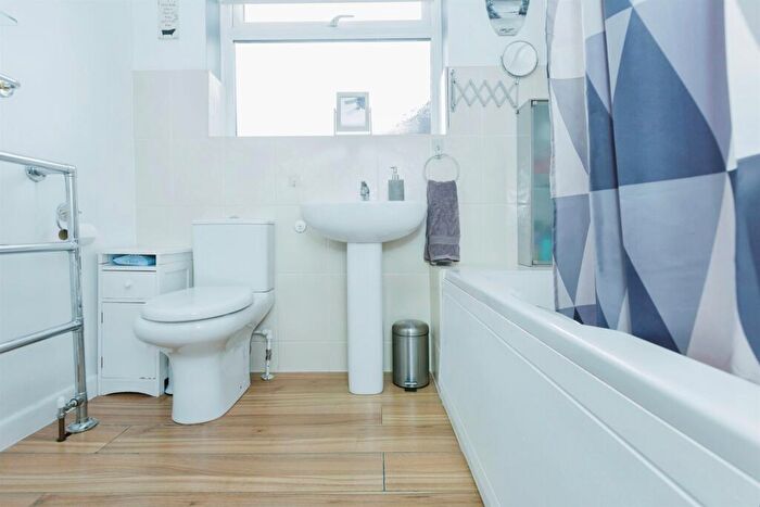 4 Bedroom Detached House For Sale In Sunnyhill, Burbage, Hinckley, LE10