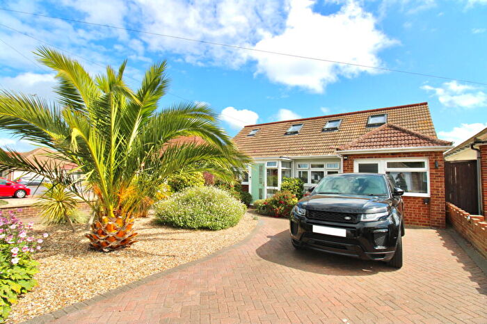 4 Bedroom Detached Bungalow For Sale In Clarence Avenue, Cliftonville, Margate, CT9