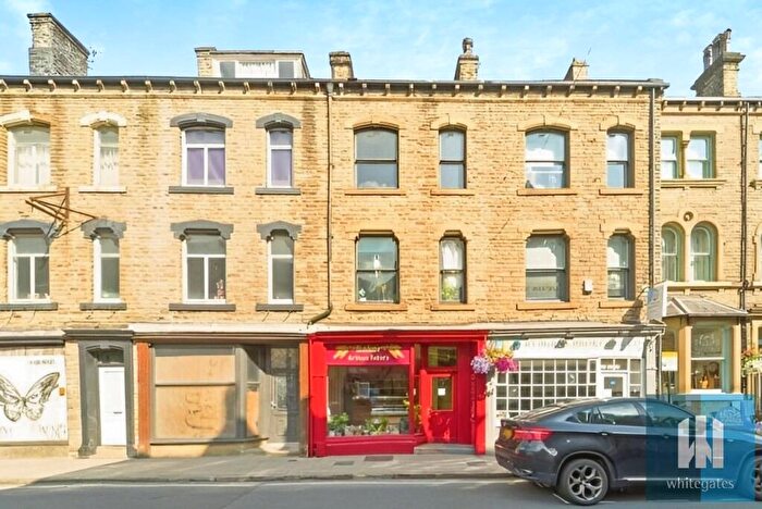 2 Bedroom Apartment To Rent In Market Street, Hebden Bridge, HX7