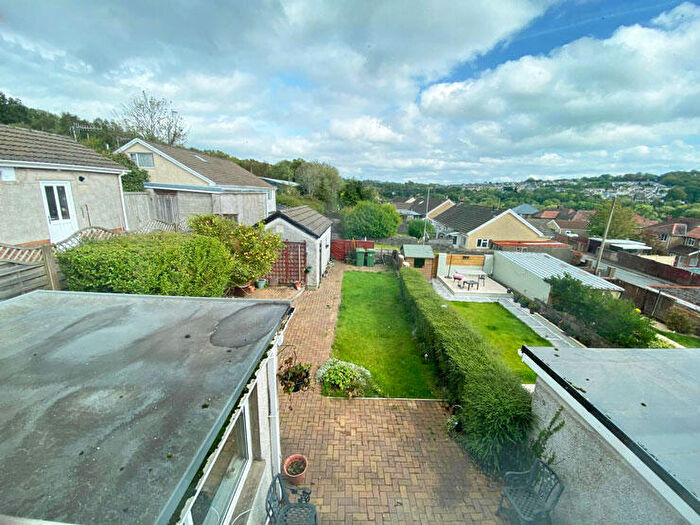 3 Bedroom End Of Terrace House For Sale In Davies Street, Ystrad Mynach, Hengoed, CF82