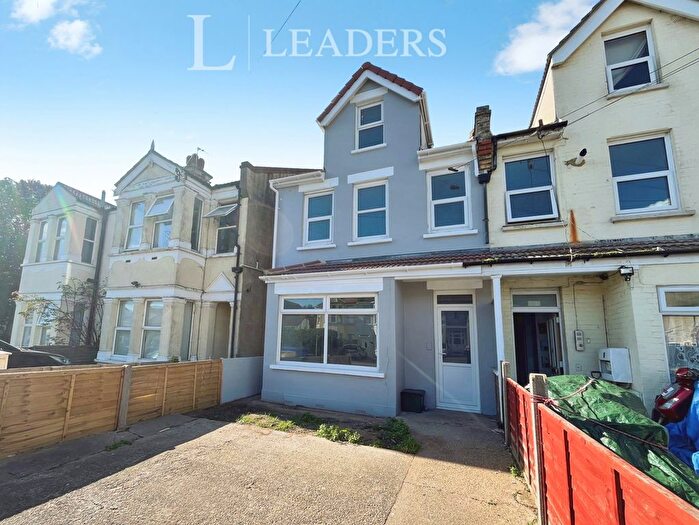 5 Bedroom End Terrace House To Rent In Hayes Road, Clacton-On-Sea, Essex, CO15