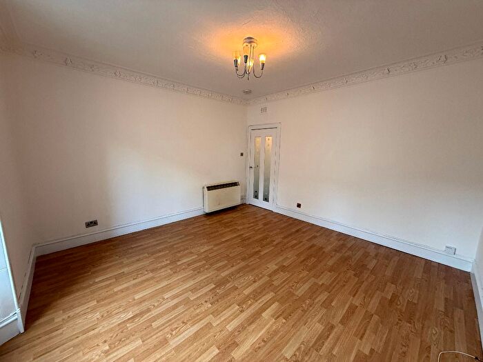 2 Bedroom Flat To Rent In Provost Road, Strathmartine, Dundee, DD3