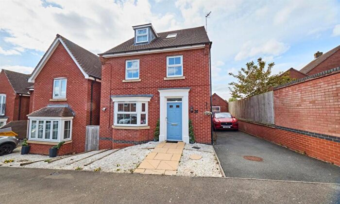 4 Bedroom Detached House For Sale In Oaklands Drive, Earl Shilton, LE9