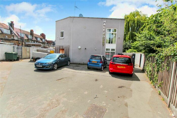 2 Bedroom Apartment To Rent In Hale Court, Parsloes Avenue, Dagenham, Essex, RM9