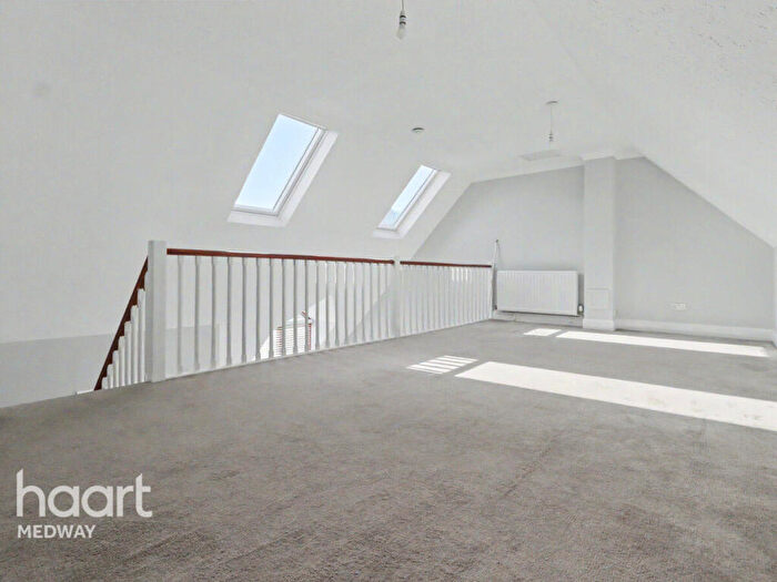 1 Bedroom Apartment To Rent In Bishops Walk, Rochester, ME1