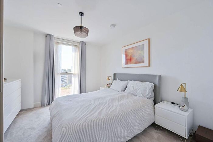 1 Bedroom Flat For Sale In Timberyard Street, Deptford, London, SE8