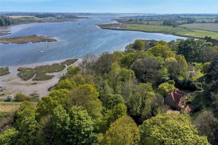 3 Bedroom Detached House For Sale In Broomheath, Woodbridge, Suffolk, IP12