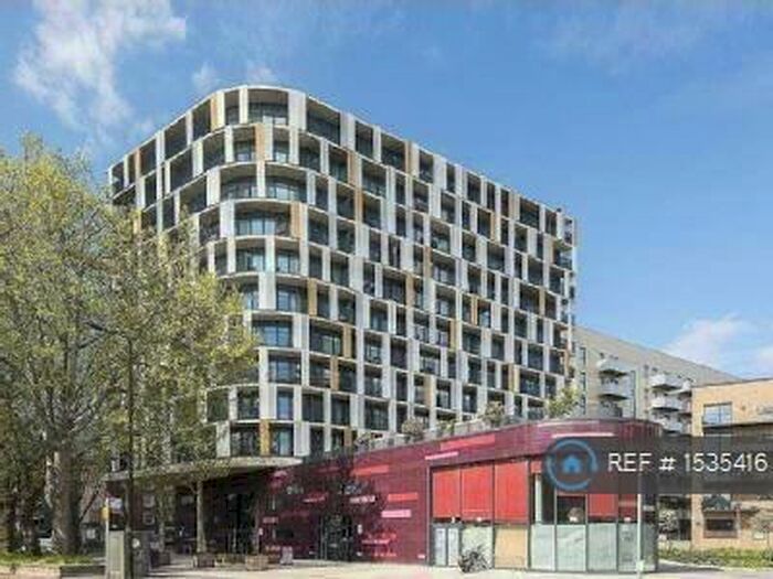 Studio To Rent In Atkins Square, London, E8